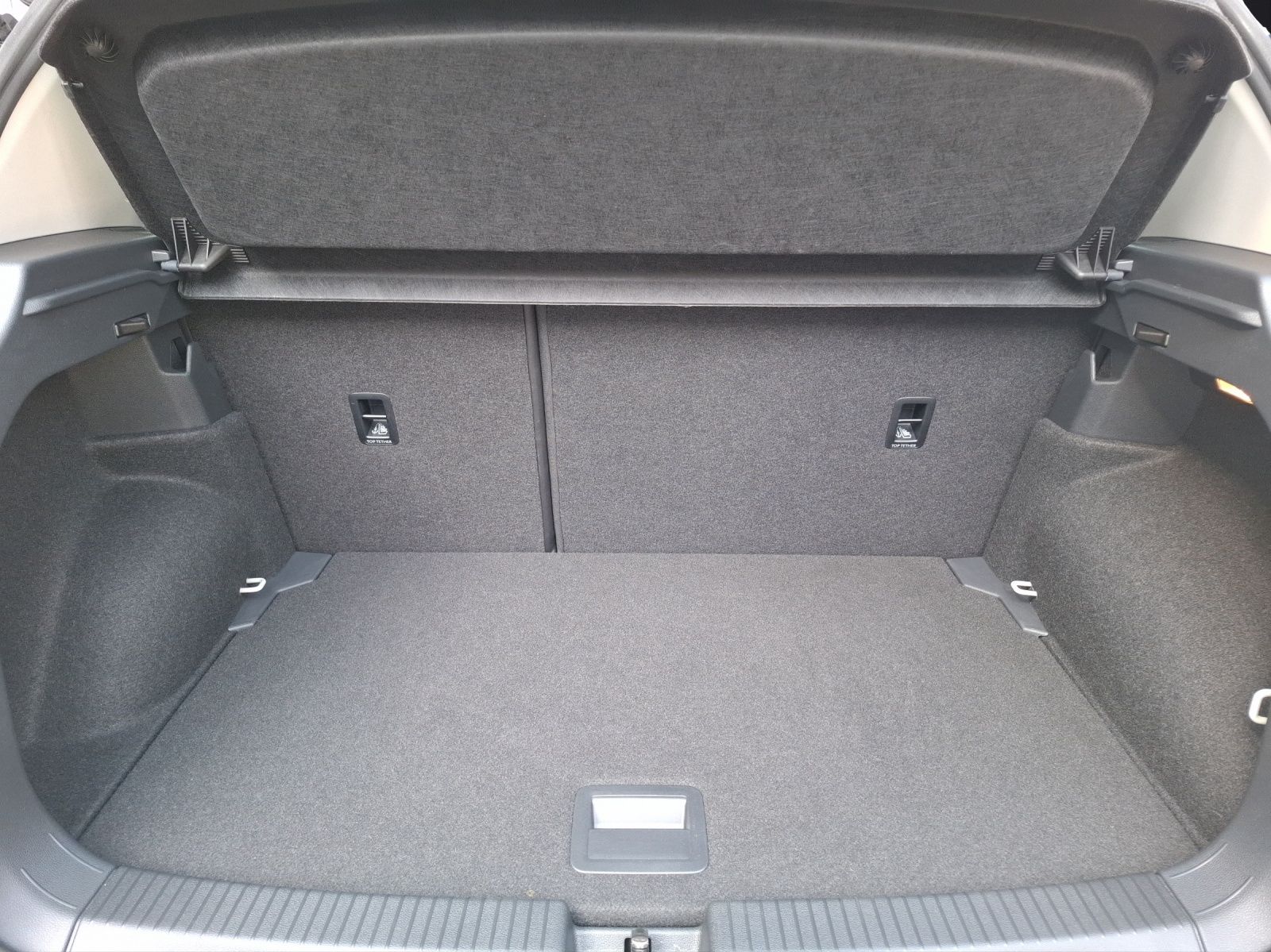 Fahrzeugabbildung Volkswagen T-Cross TSI Life DSG LED CarPlay AID ACC RFK SH