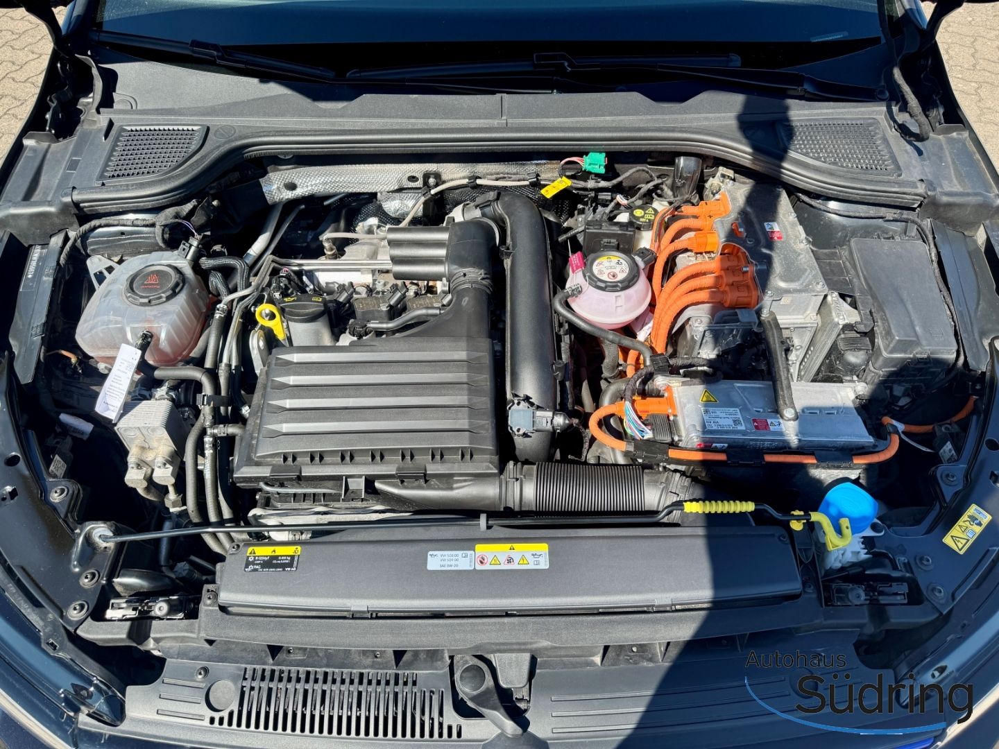 Golf VIII 1,4 e-Hybrid GTE DSG AHK Navi ACC