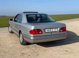 Mercedes-Benz E 200 ELEGANCE Rentnerfahrzeug - Mercedes-Benz E 200 aus 1999