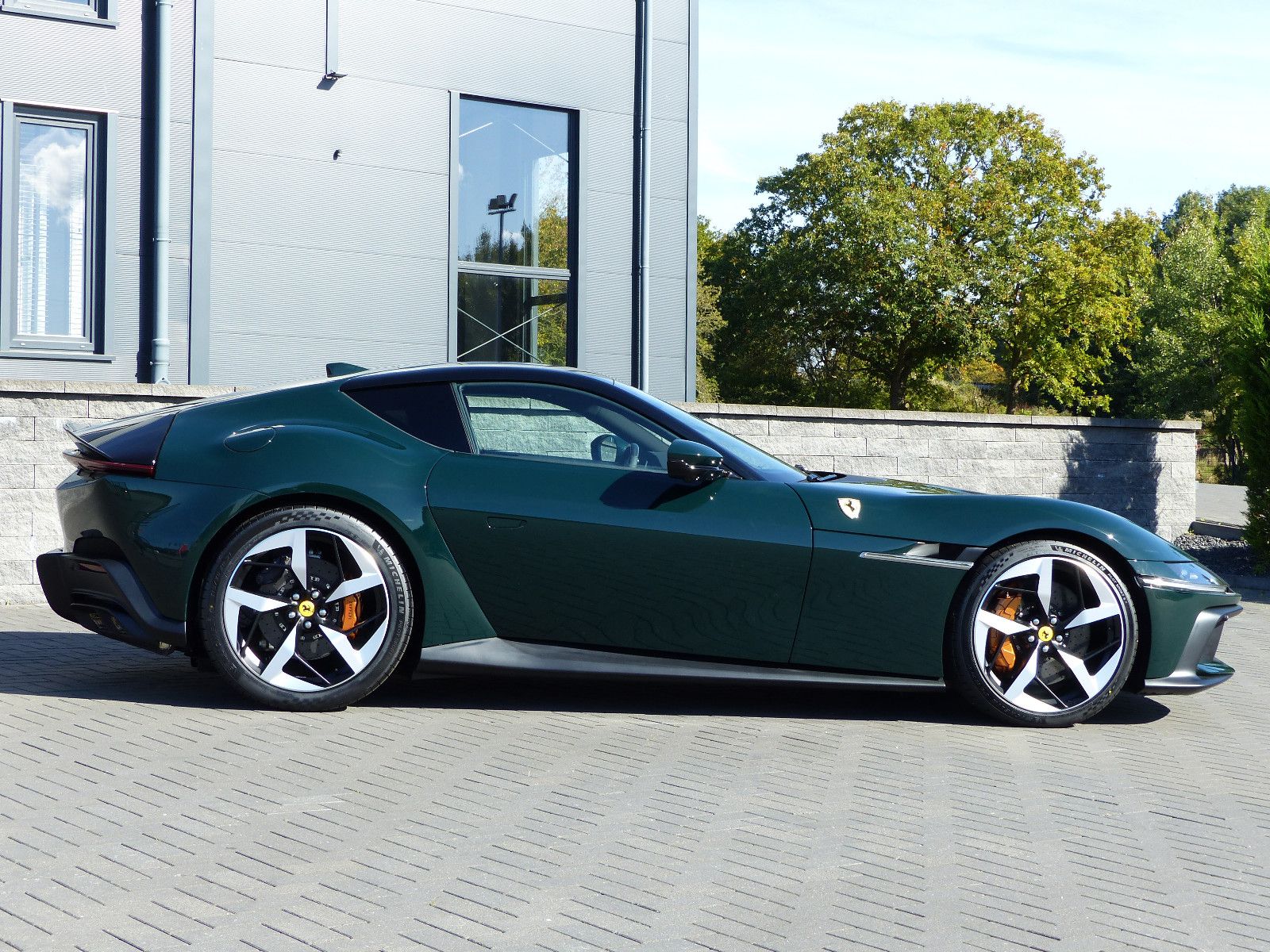 Fahrzeugabbildung Ferrari 12Cilindri *Inzahlungnahme/Trade-in*