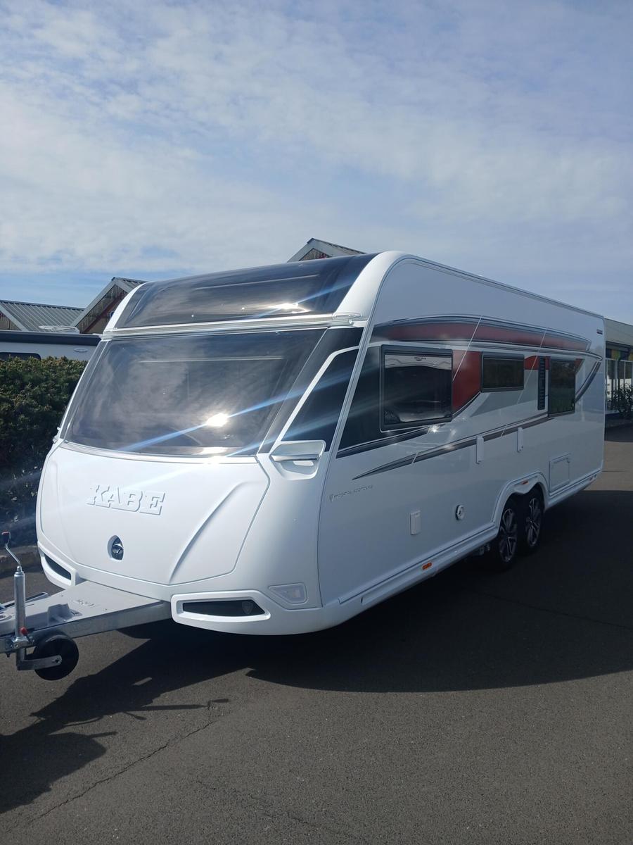 Kabe Imperial 630 TDL KS 400W Solar, Wechsel