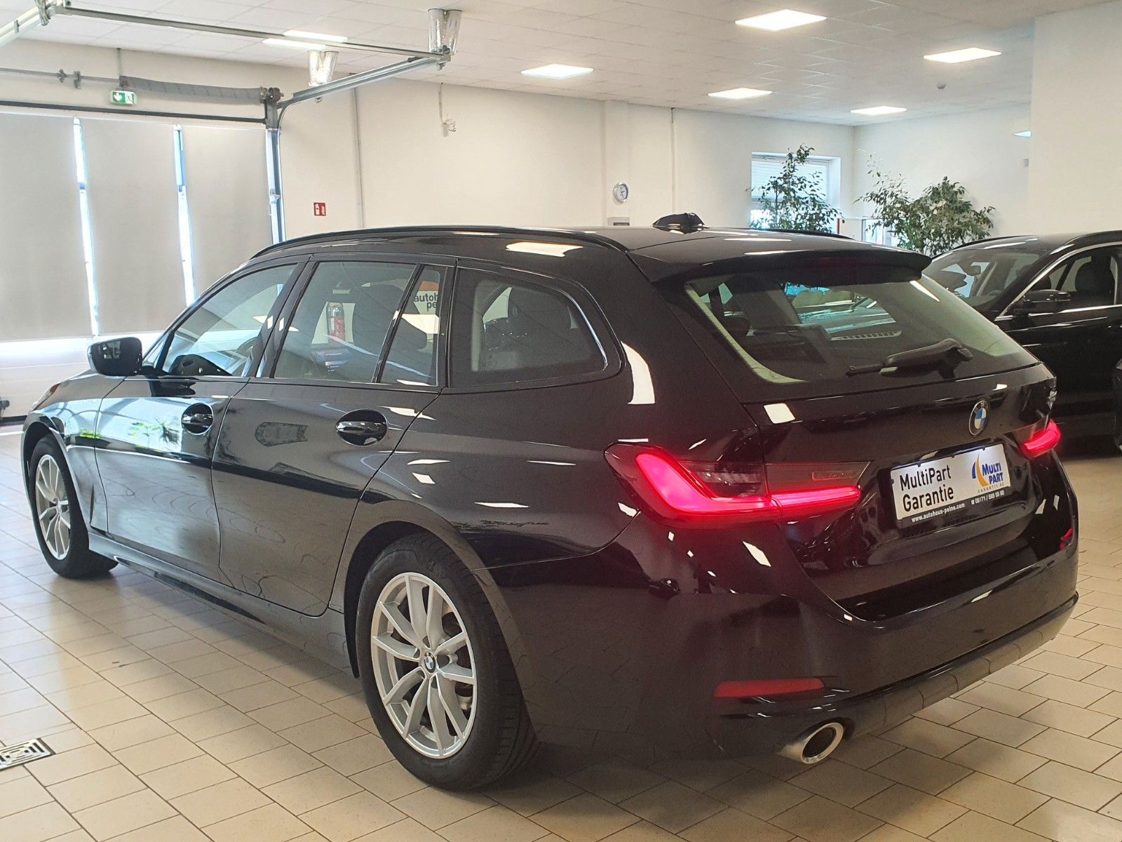 BMW 320i SAG/Navi/AHK/DrivAss&FernAss/Tempomat foto 2