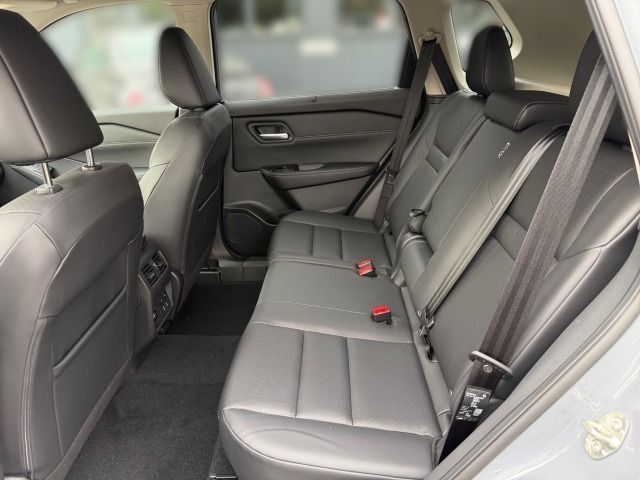 Fahrzeugabbildung Nissan X-TRAIL 1.5 VC-T MHEV 163 PS Xtronic 4x2 N-Conne