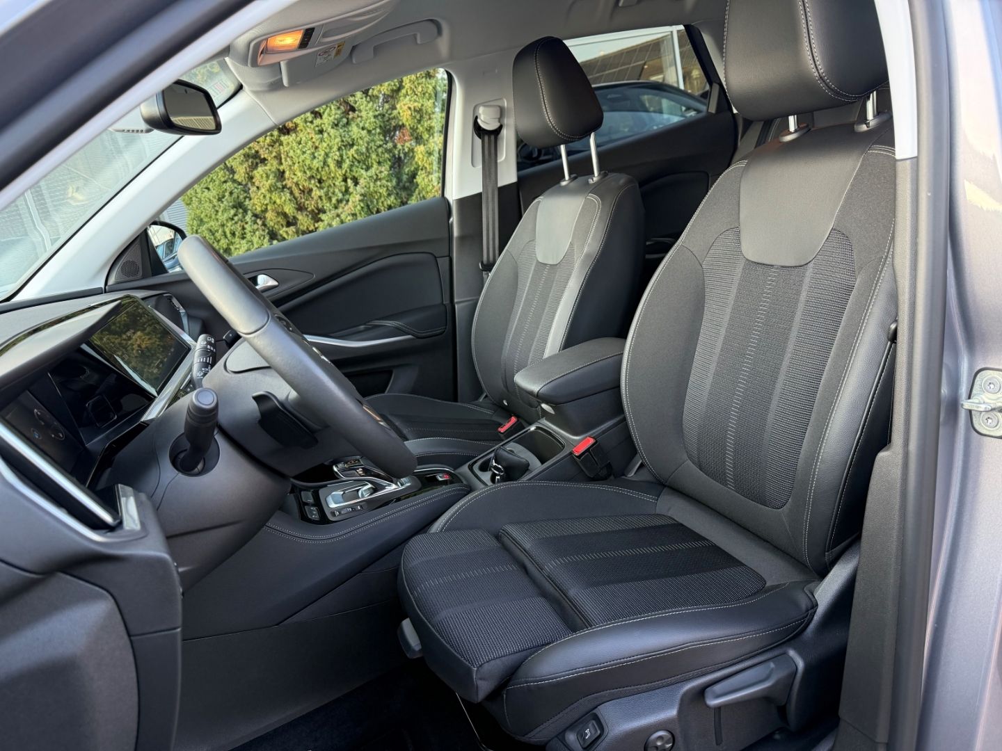 Fahrzeugabbildung Opel Grandland GS 1.2 Turbo SHZ+LHZ+Kamera+Allwetter
