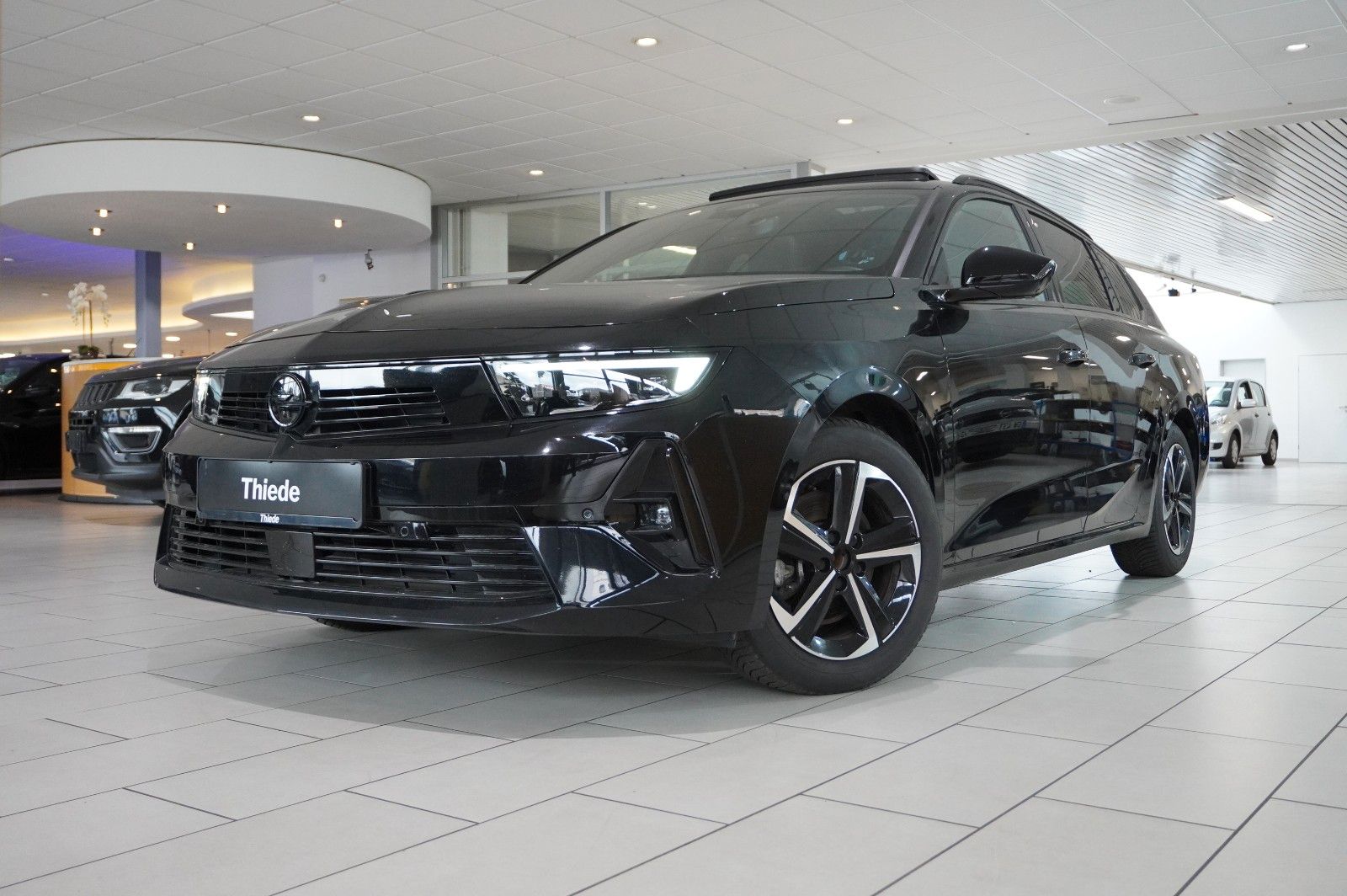 Fahrzeugabbildung Opel Astra L ST 1.2 HYBRID GS NAVI/LED/SPORT/PANO/HUD