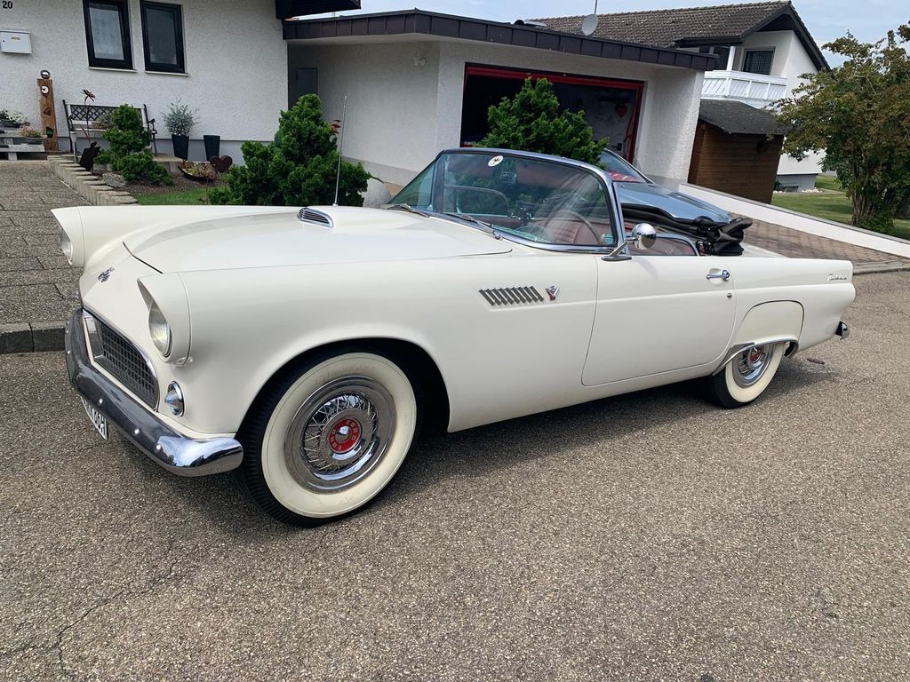 Ford Thunderbird