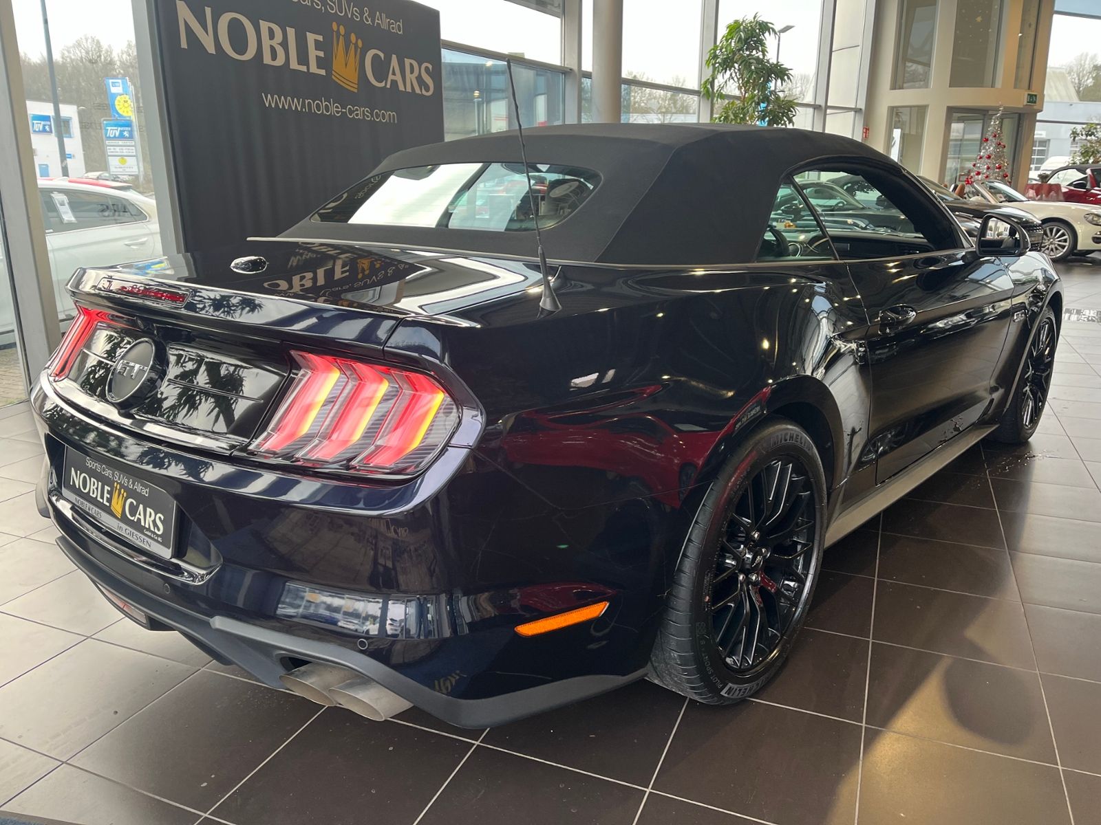 Fahrzeugabbildung Ford Mustang GT Convertible LED NAVI LEDER ALU