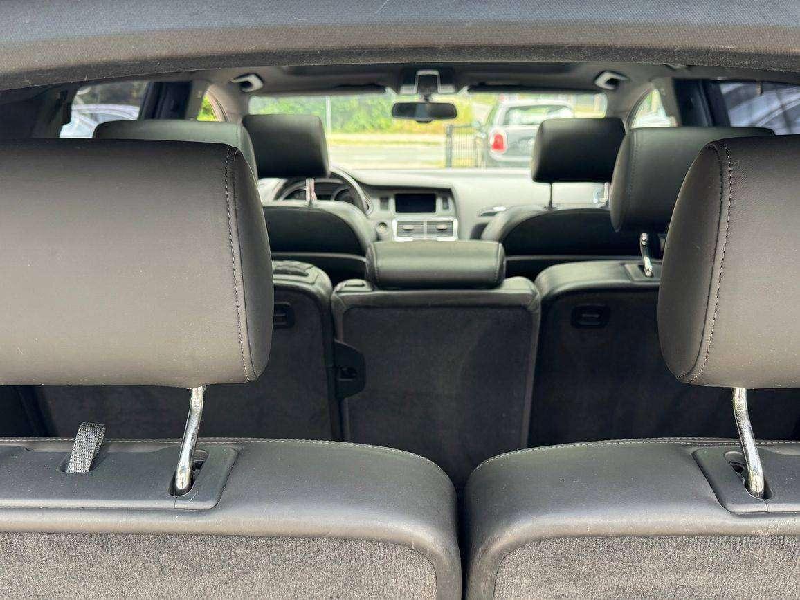 AUDI Q7 3.0 TFSI S-LINE QUATTRO-7 places
