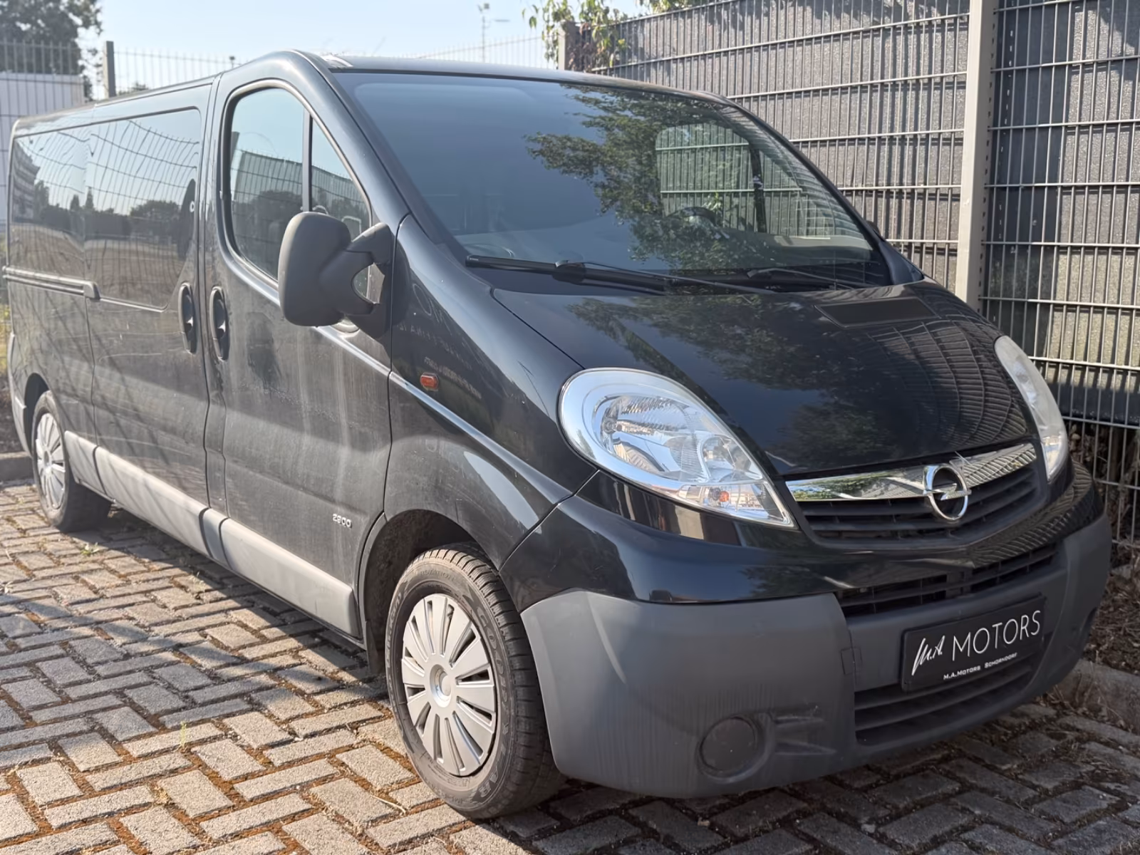 Opel Vivaro Kasten/Kombi L2H1 2,9t/KLIMA/AHK/STANDHEI