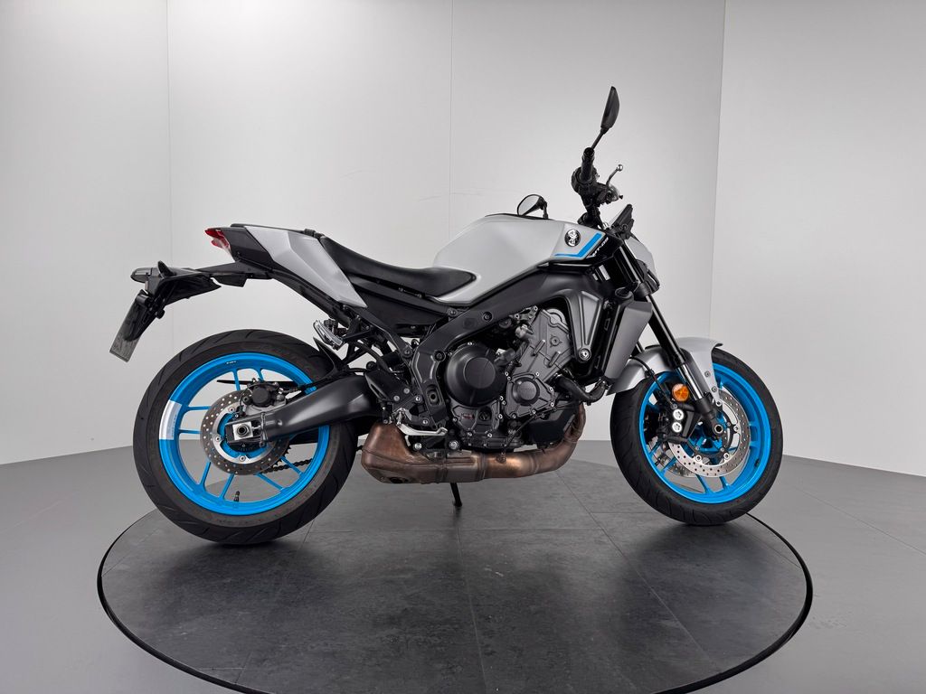 Fahrzeugabbildung Yamaha MT-09 *TOP-ZUSTAND *SERVICE NEU