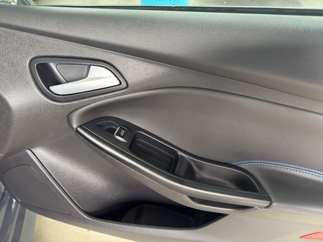 Ford Focus Lim. RS 2.3 AWD|SONY|DAB|Kamera|RECARO|LED