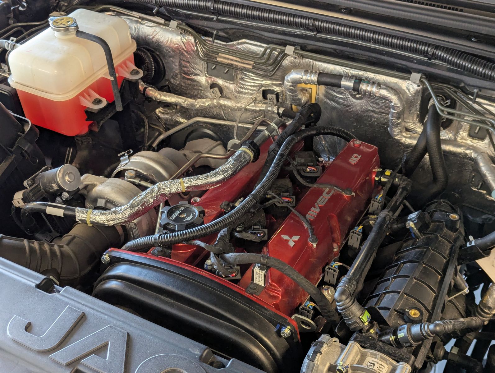 JAC 8 Pro 2,4 T Pick-Up 4WD Allrad 360° TEMP Leder - Image 27