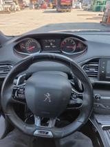 Peugeot 308 PureTech 225 EAT8 GT GT - Peugeot 308: Puretech