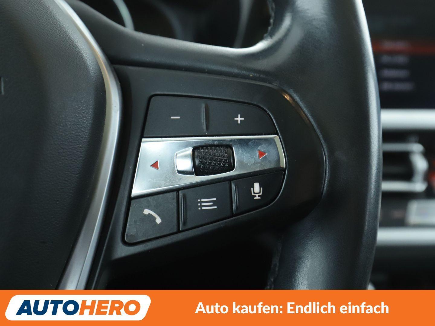 BMW 320i Sport Line Aut.*NAVI*LED*TEMPO*PDC*CAM*