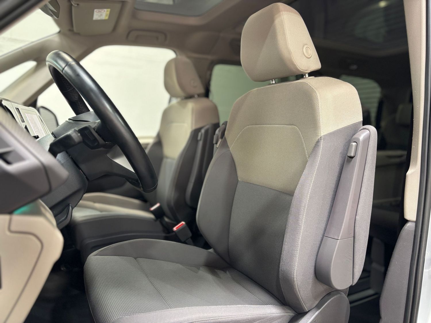 Fahrzeugabbildung Volkswagen T7 Multivan Edition#Virtual#Pano#Matrix#AHK#Kame