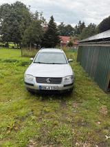 Volkswagen Vw Passat 2.0 Benziner - Volkswagen Passat aus 2002: Kombi