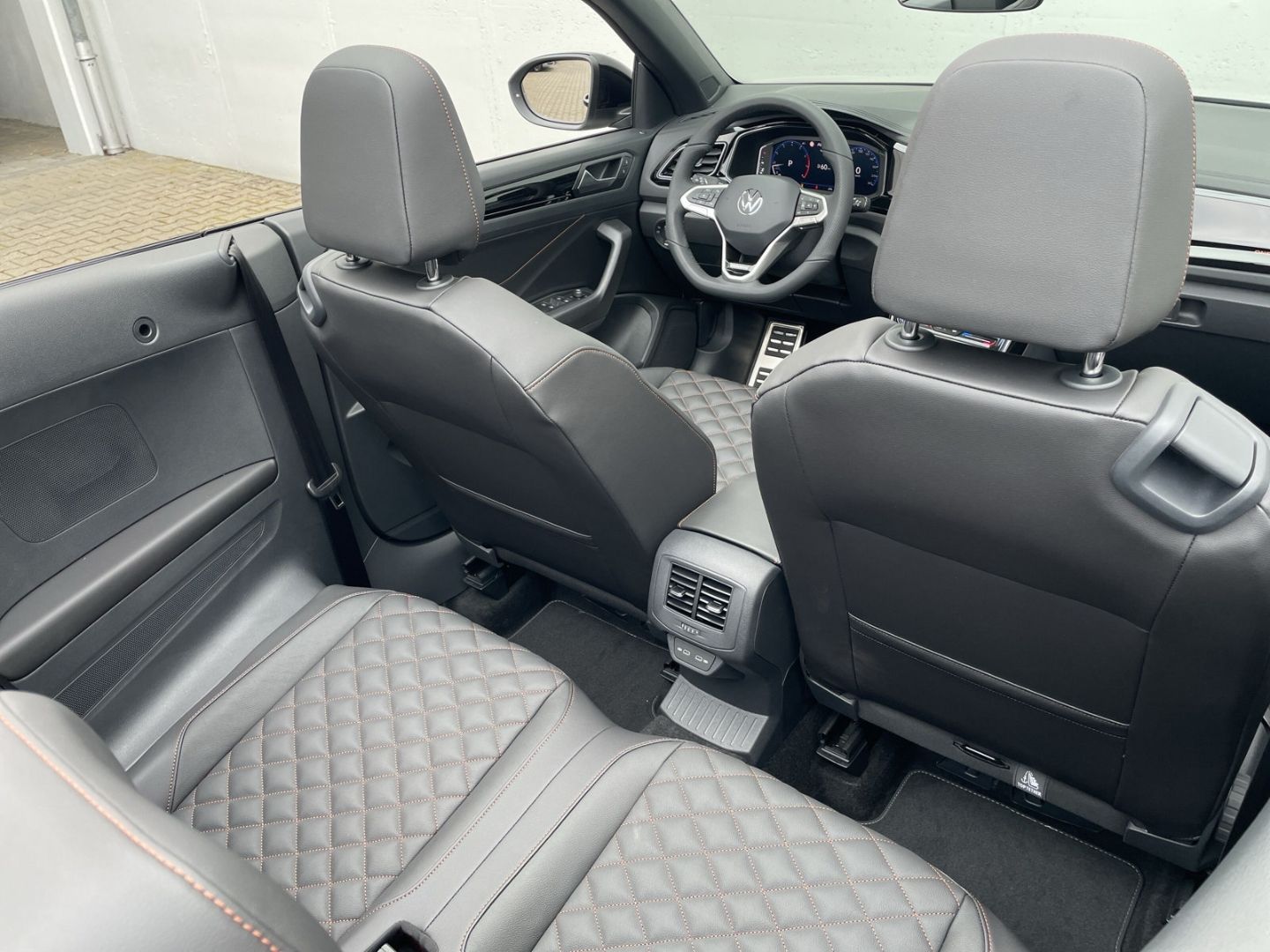 T-Roc Cabriolet 1.5 TSI DSG R-Line 'Karmann' AHK