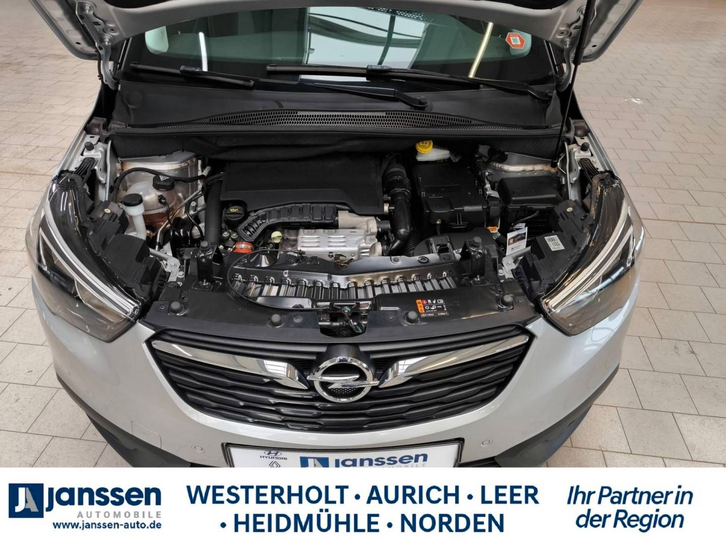 Fahrzeugabbildung Opel Crossland X 1.2 Start/Stop Design Line
