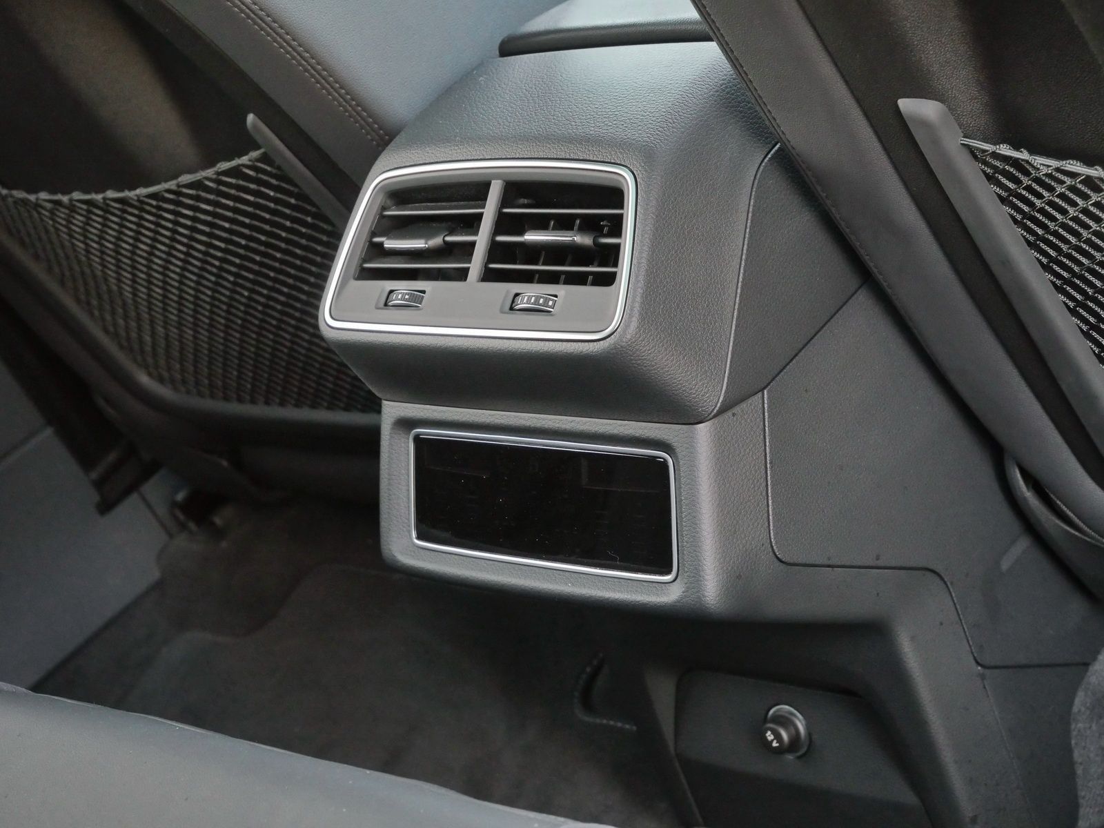 Audi Q8 e-tron - Bild 18