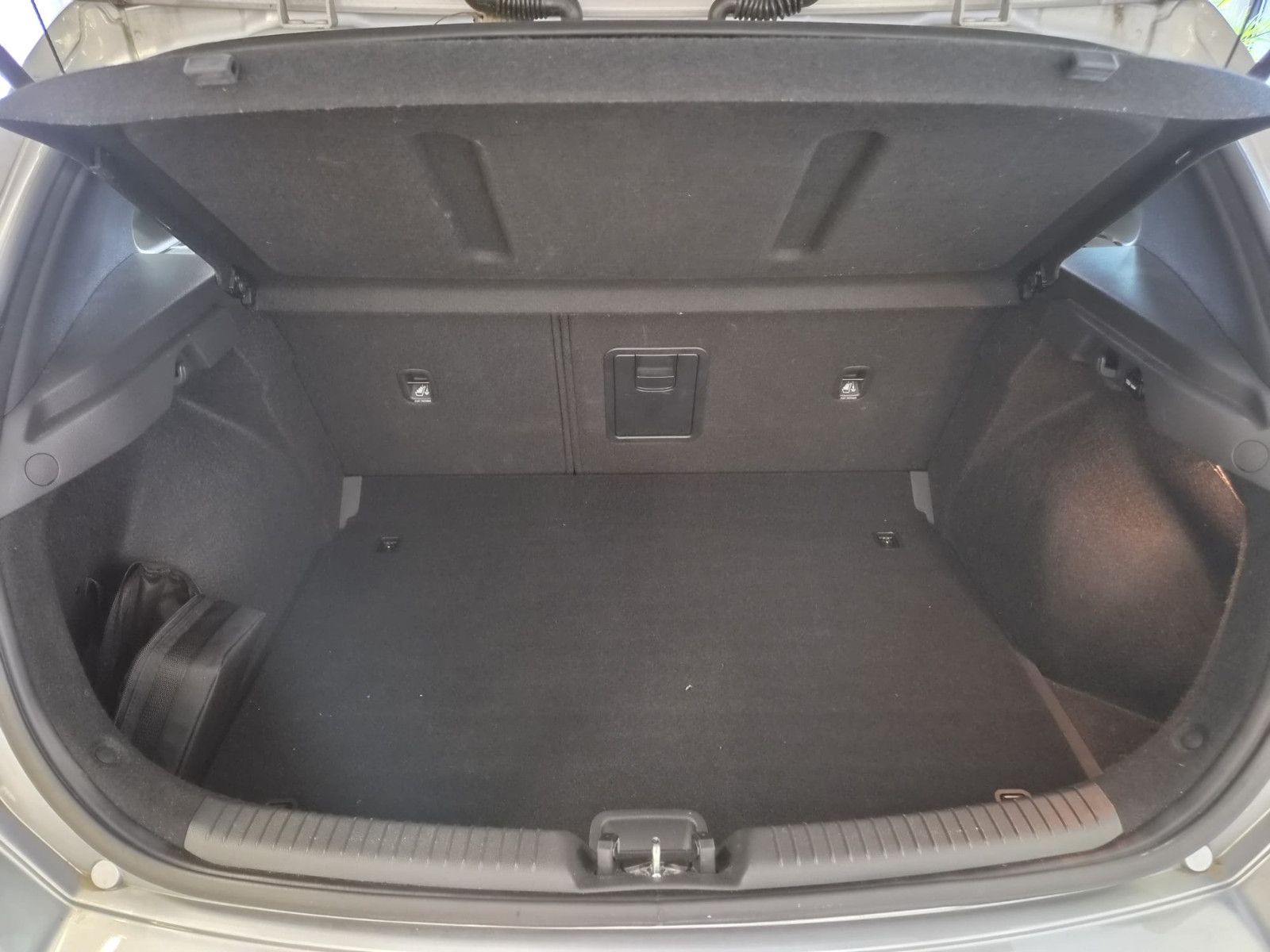 Fahrzeugabbildung Hyundai i30 Prime Mild-Hybrid / KAMERA / 1. HAND