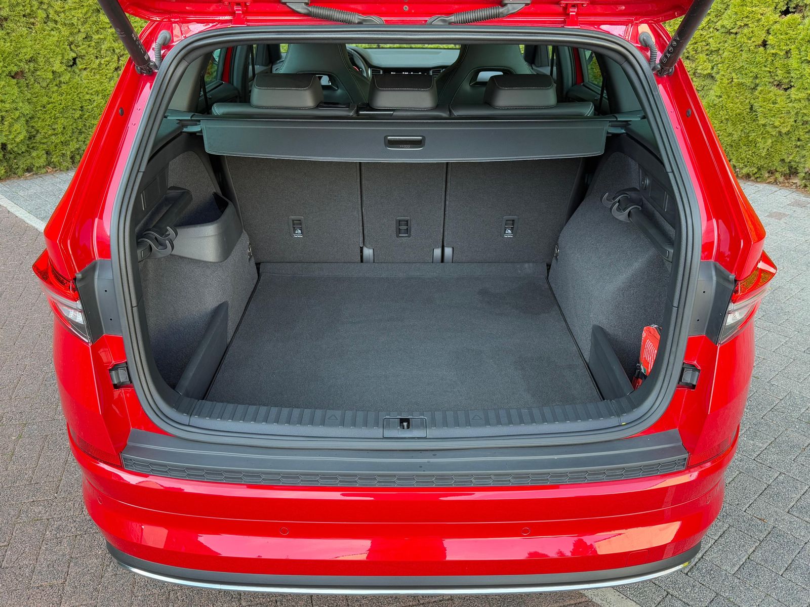 Fahrzeugabbildung SKODA Kodiaq 2.0 TSI 4x4 DSG Sportline MATRIX+SHZ+KAM+