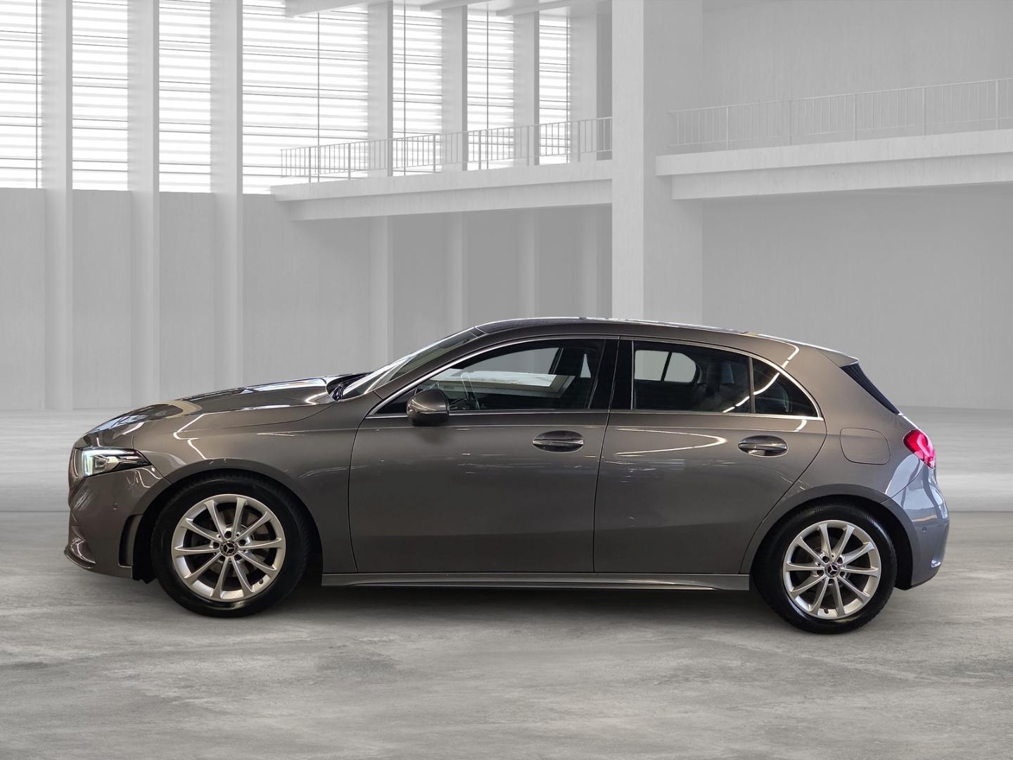 Mercedes-Benz A-Class A-Klasse AMG Line d Automatik Sportpaket S, миниатюра 2