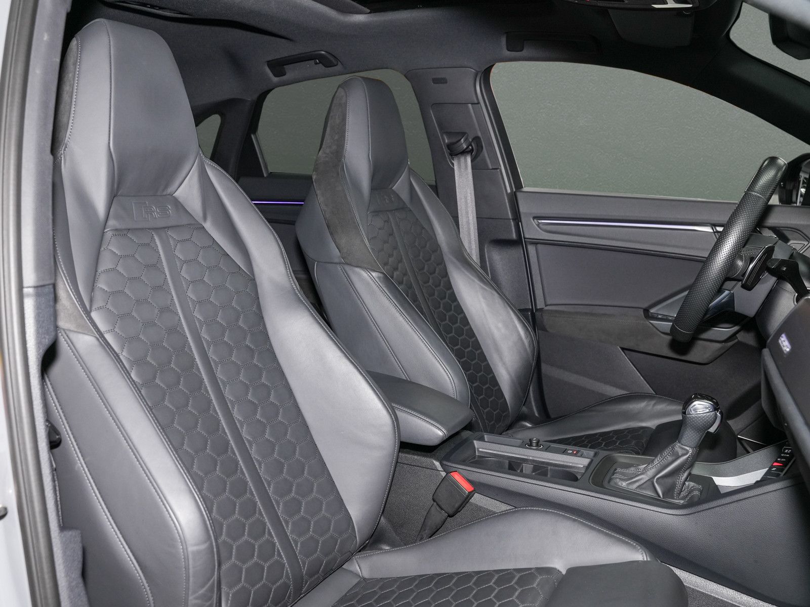 Fahrzeugabbildung Audi RSQ3 Sportback - RS-Sitze|21Zoll|RS-AGA|B&O
