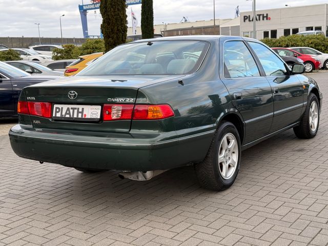Toyota Camry  2.2