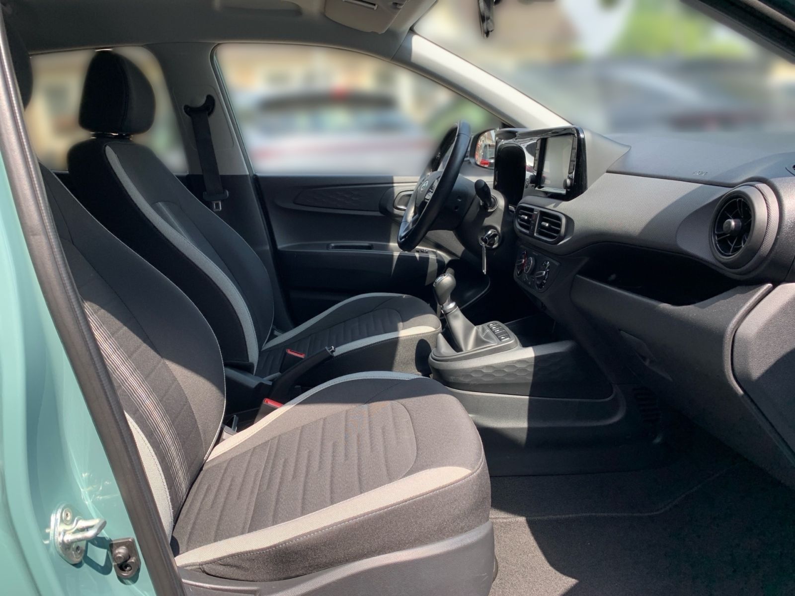 Fahrzeugabbildung Hyundai i10 1.0 Edition 30 1 Hand 8xbereift
