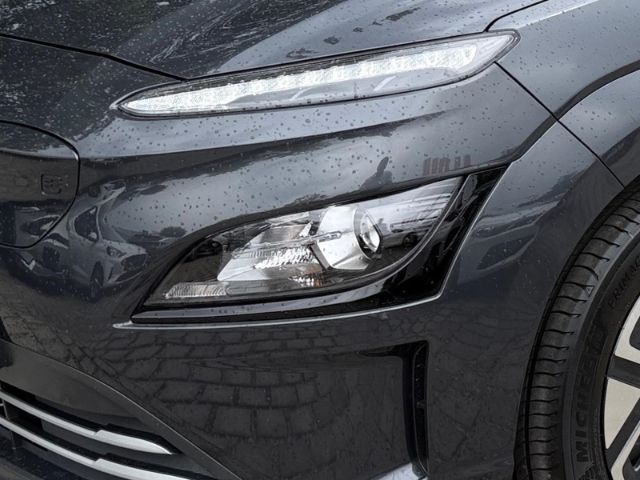 Fahrzeugabbildung Hyundai KONA Edition 30+ Elektro 2WD +KLIMA+NAVI+PDC+RFK