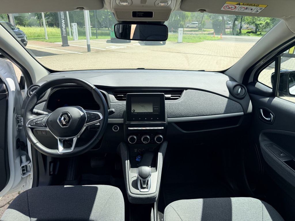 RENAULT ZOE - Bild 8