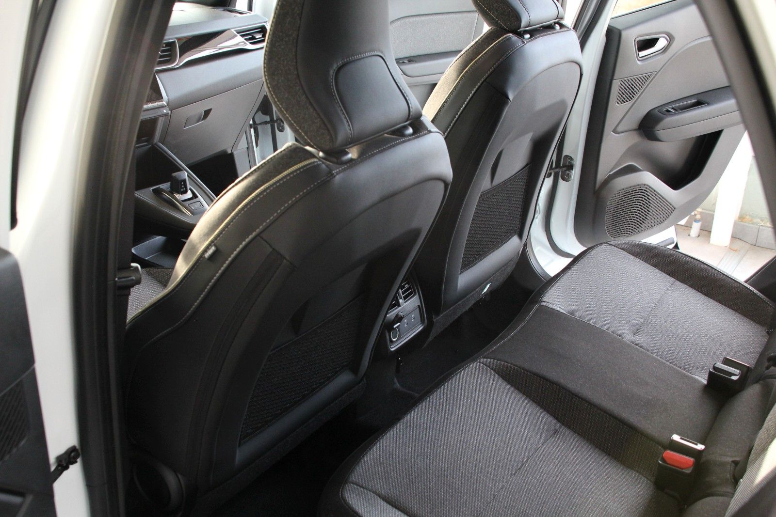 Fahrzeugabbildung Mitsubishi Grandis 1.8 HEV Intro Edition