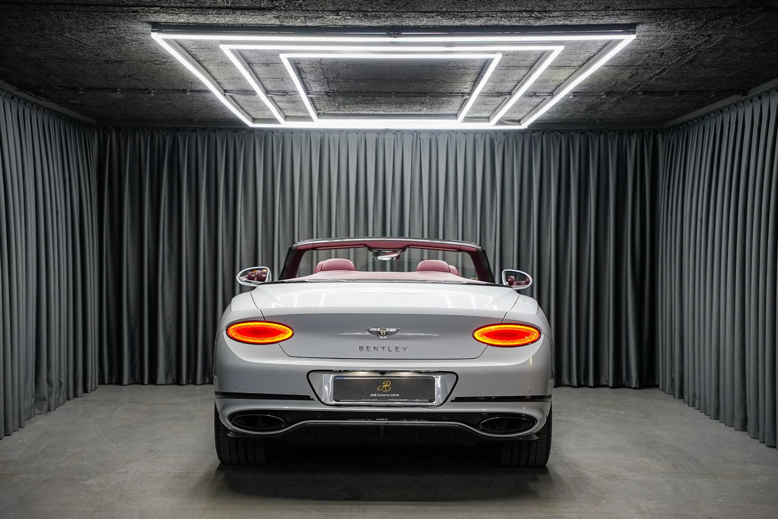 Fahrzeugabbildung Bentley Continental GTC 100years FirstEdition W12 CARBON