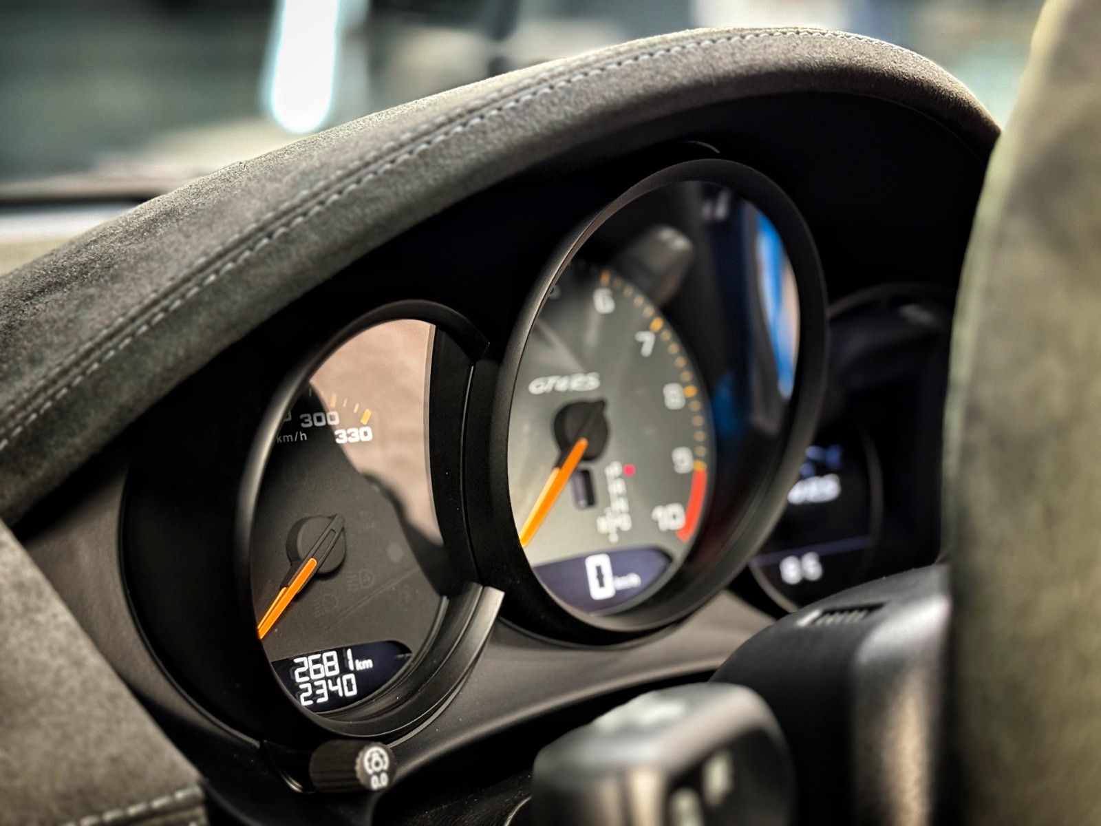 Fahrzeugabbildung Porsche Cayman GT4 RS