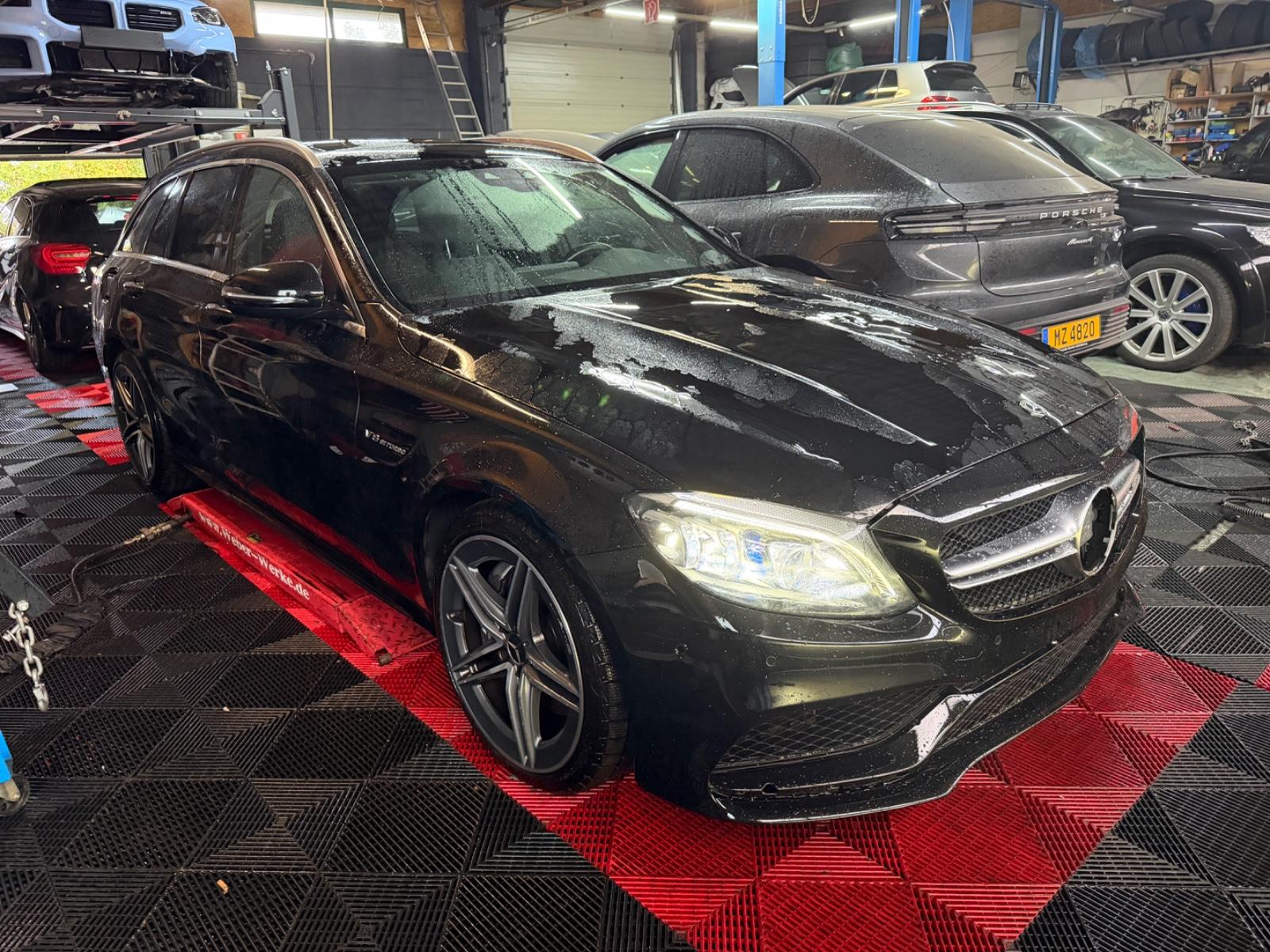 Mercedes-Benz C 63 AMG C T-Modell C 63 AMG