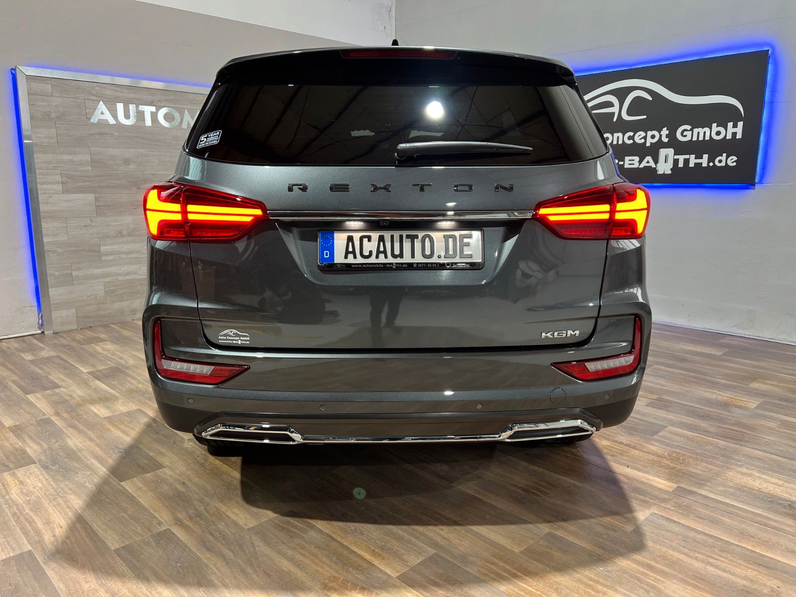 Fahrzeugabbildung Ssangyong KGM REXTON  Titanium Plus 4WD *7 Sitz*360*AHK*