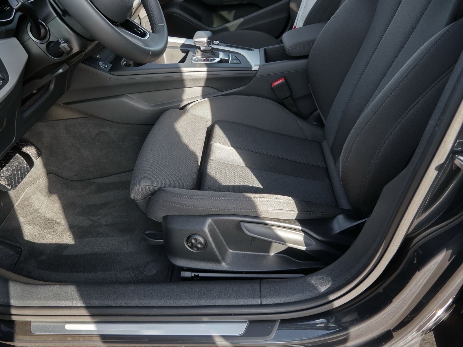 Audi A4 - Bild 22