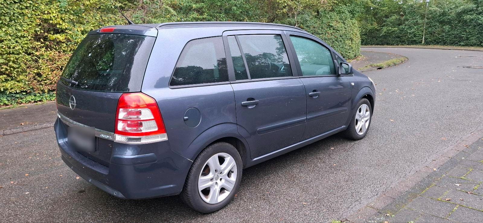 Opel Zafira 2009 — photo 6