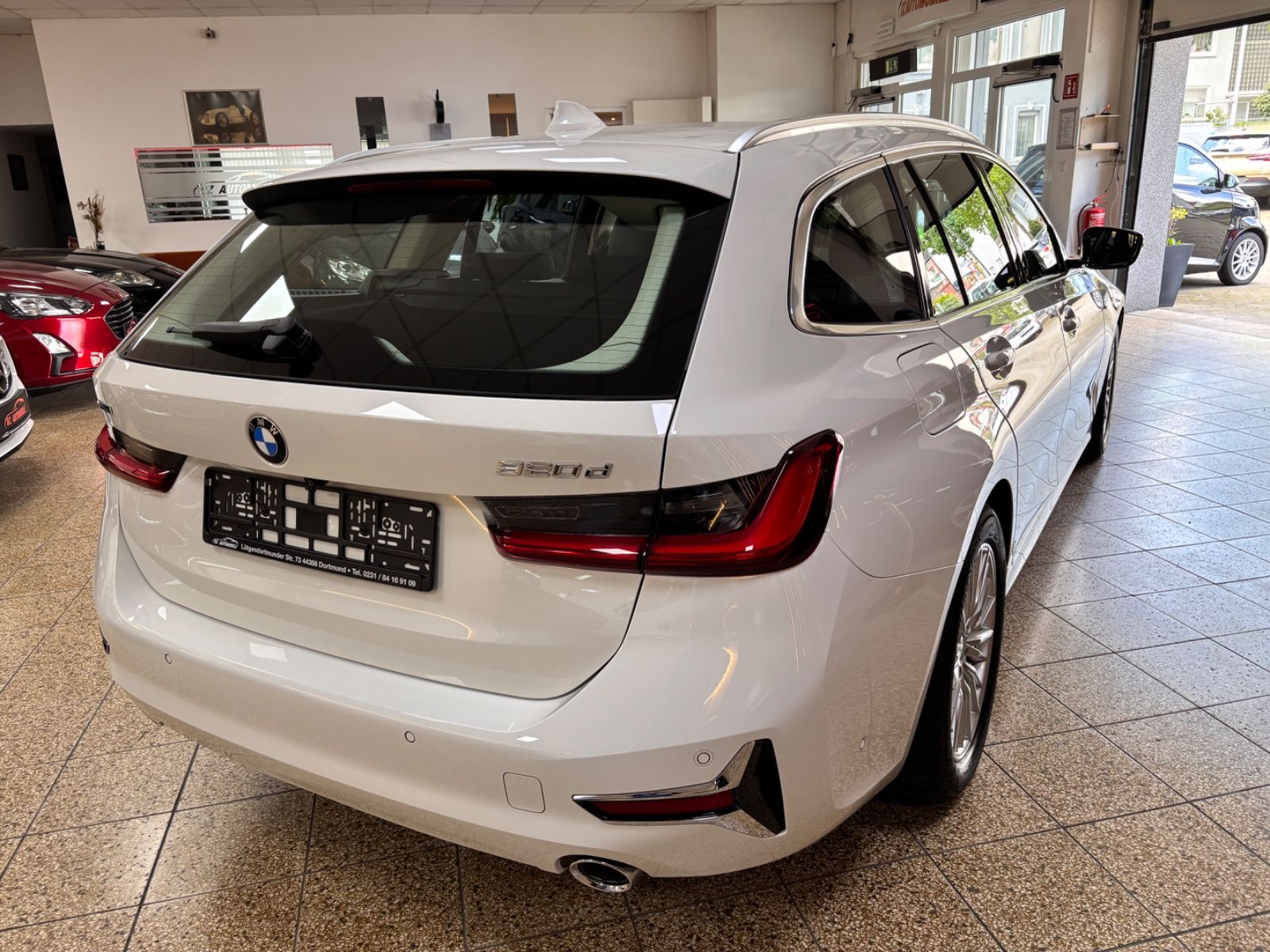 BMW Touring 320 d xDrive Luxury Line foto 5