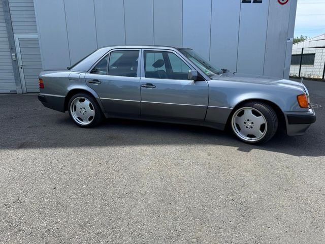 Mercedes-Benz E 500