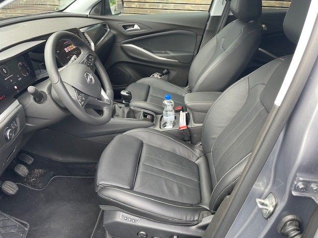 Fahrzeugabbildung Opel Grandland 1.2 Ultimate