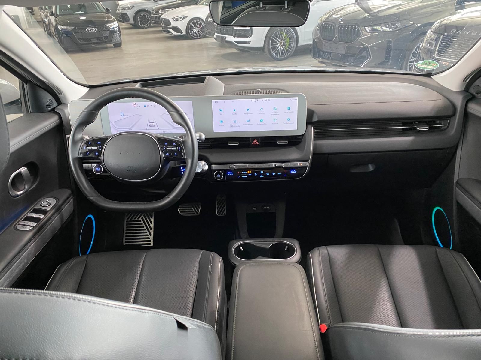 Fahrzeugabbildung Hyundai IONIQ 5 Uniq/Leder/360/HUD/DIS/77 kw/h