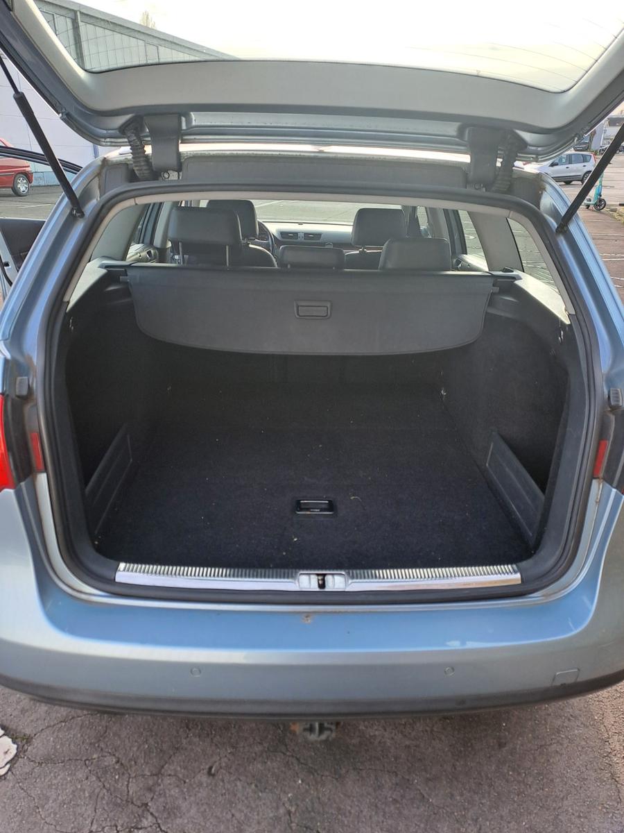 Volkswagen Passat 2005 — photo 12