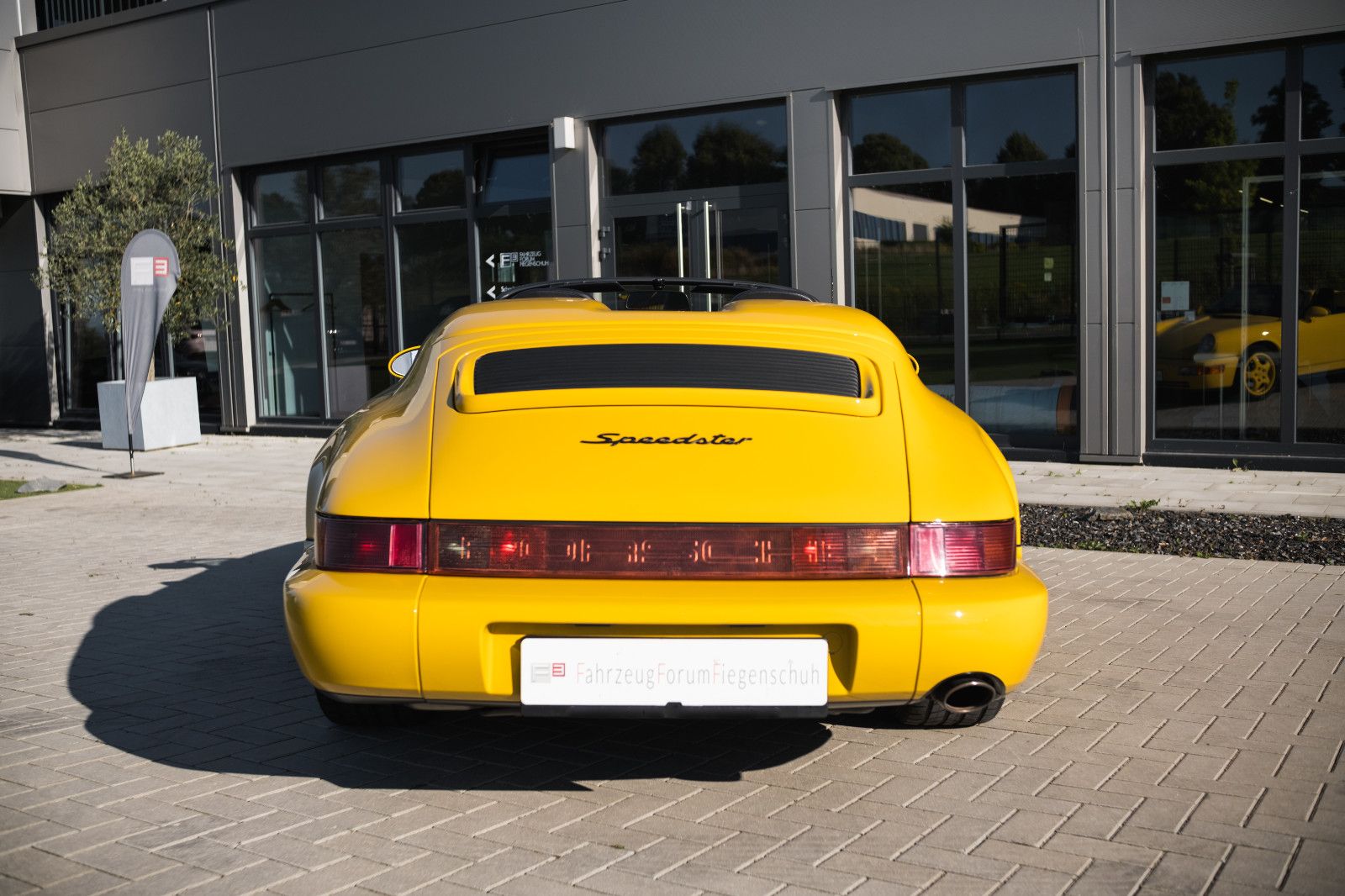 Fahrzeugabbildung Porsche 911/964 Speedster, 2. Hand, dt. Auto, 19200 KM !