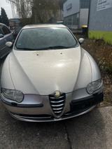 Alfa Romeo 147 1.6 16V T.Spark TÜV+AU NEU - Alfa Romeo 147 aus 2004