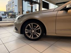 MERCEDES-BENZ E 220 d BlueTEC | 9G | Pano | LED ILS | Nappa