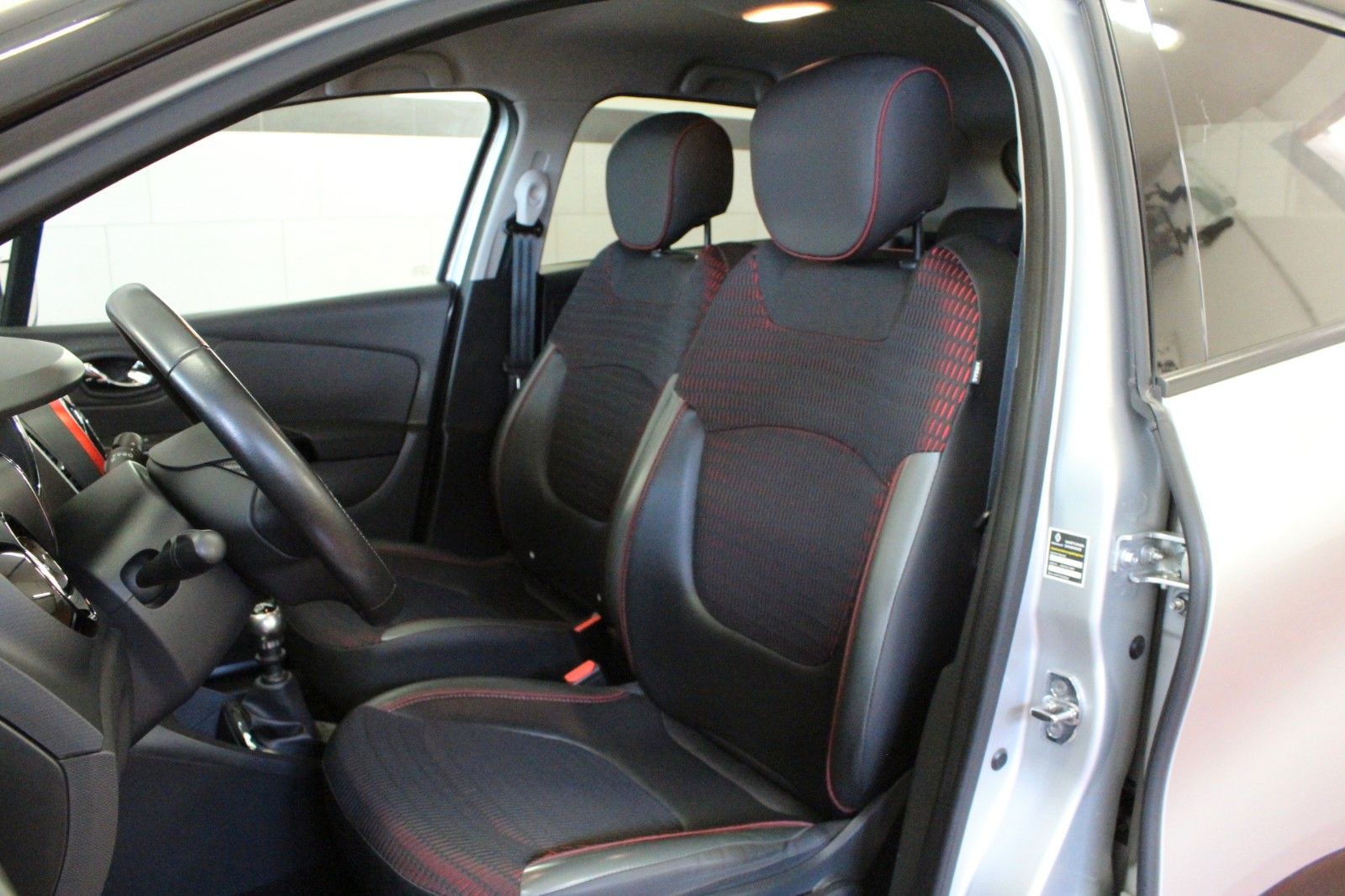 Fahrzeugabbildung Renault Captur dci 110  Xmode   *Navigation *Klima*PDC*