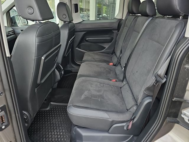 Fahrzeugabbildung Volkswagen Caddy Style 1.5 TSI DSG LED PANO STANDHZ LM17 AH