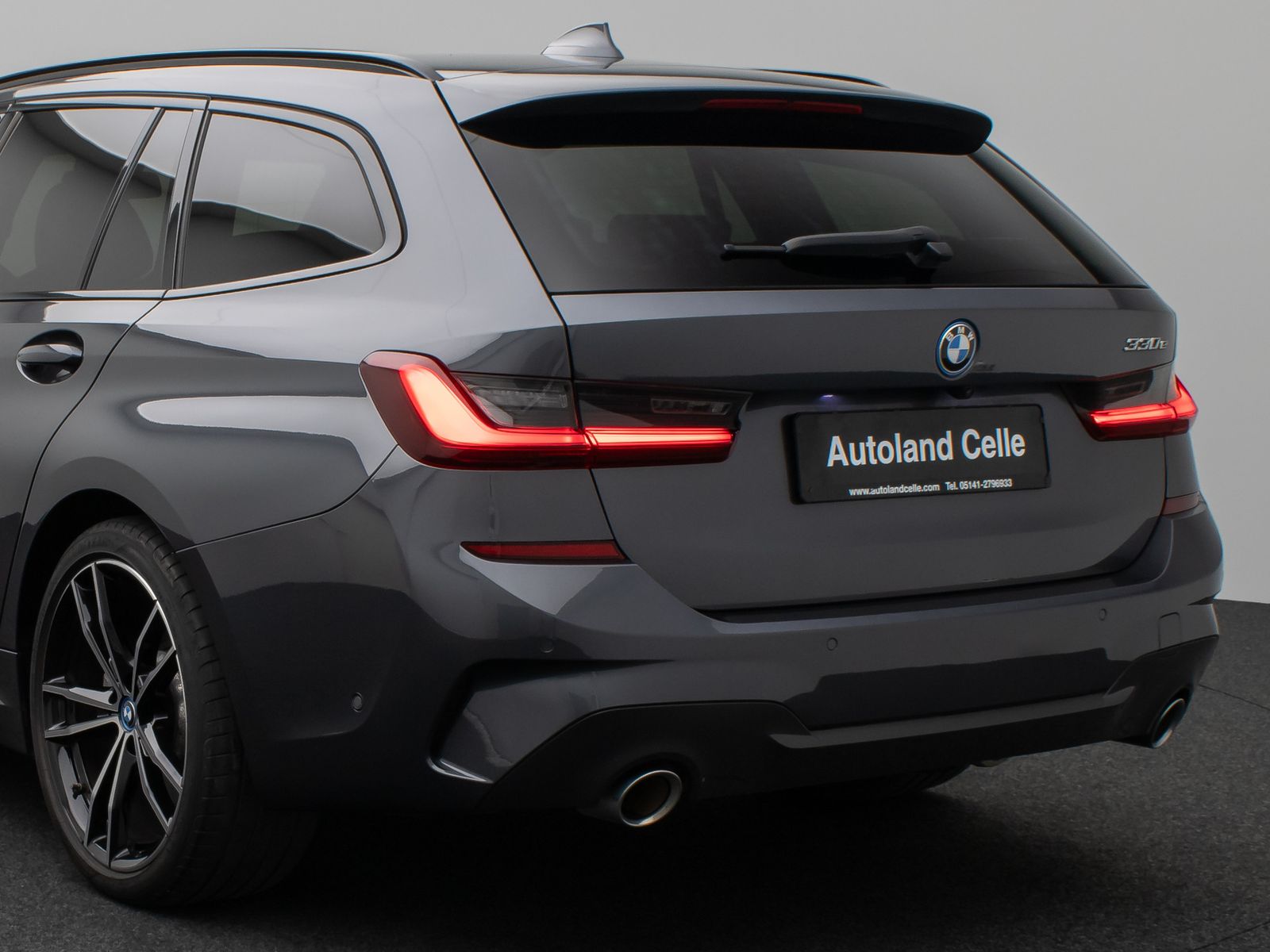 Fahrzeugabbildung BMW 330e  M Sport Kamera Laser HUD DAB HiFi Komfort