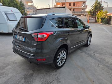 Ford Kuga - 3